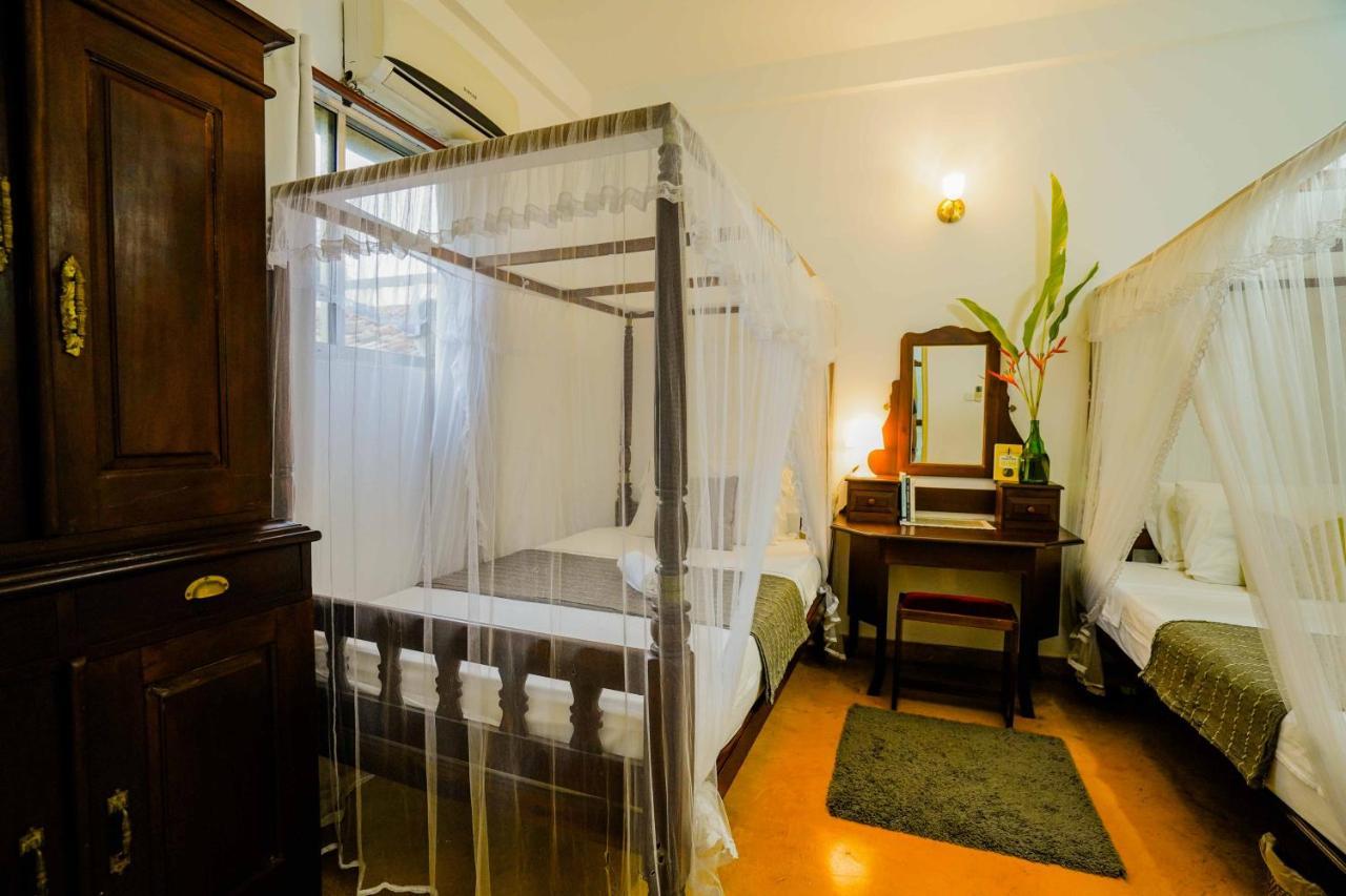 Fort Dew Guest House ガル エクステリア 写真